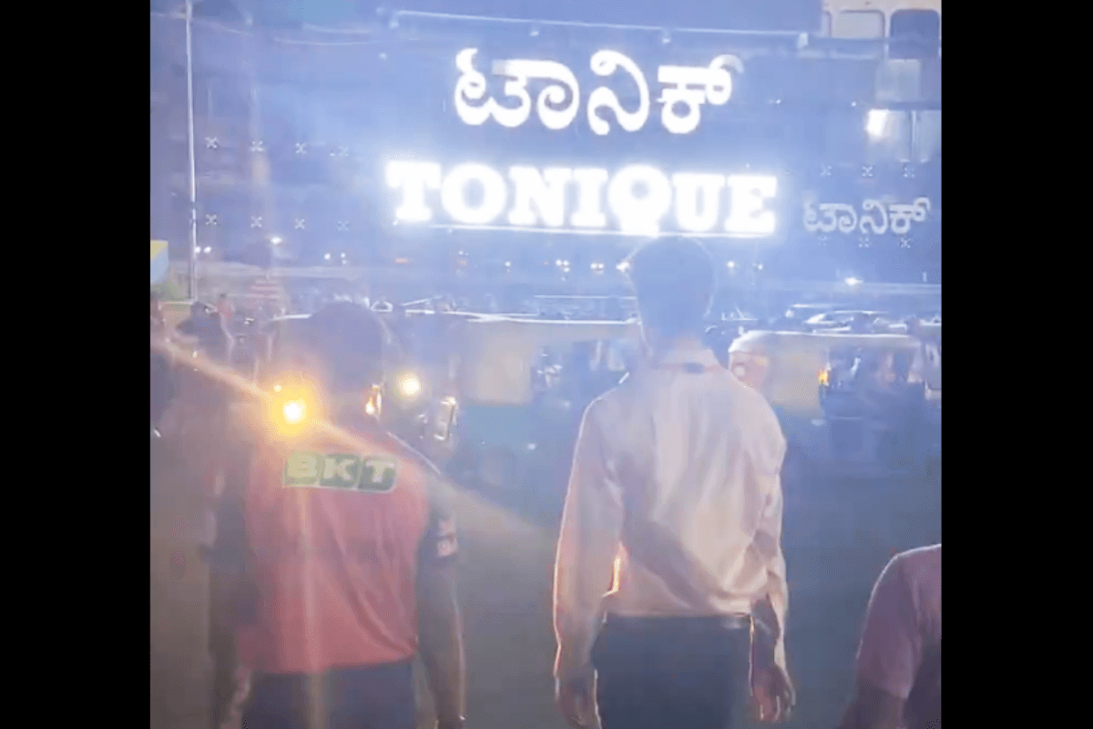 Watch Video: RCB से हार के बाद ठेके पर पहुंच गए RR के CEO, गम भुलाने के लिए शराब का सहारा!