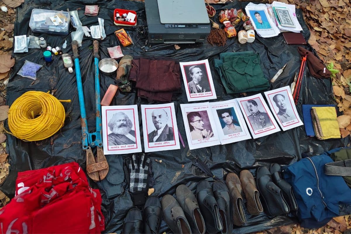 भाकपा माओवादियों की साजिश झारखंड में आज फिर नाकाम, 3 नक्सली बंकर ध्वस्त, 1 IED बम बरामद