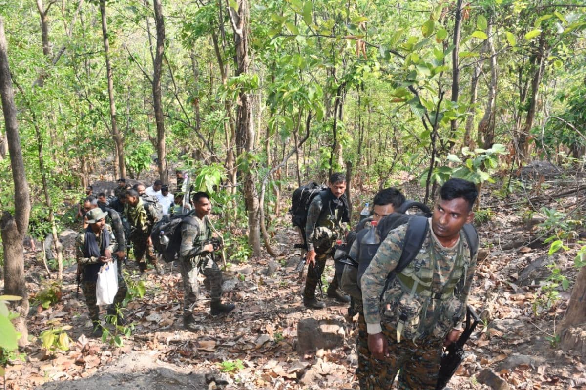 Naxal Encounter In Chhattisgarh: छत्तीसगढ़ में सुरक्षाबलों को बड़ी सफलता, मुठभेड़ में 22 नक्सली ढेर