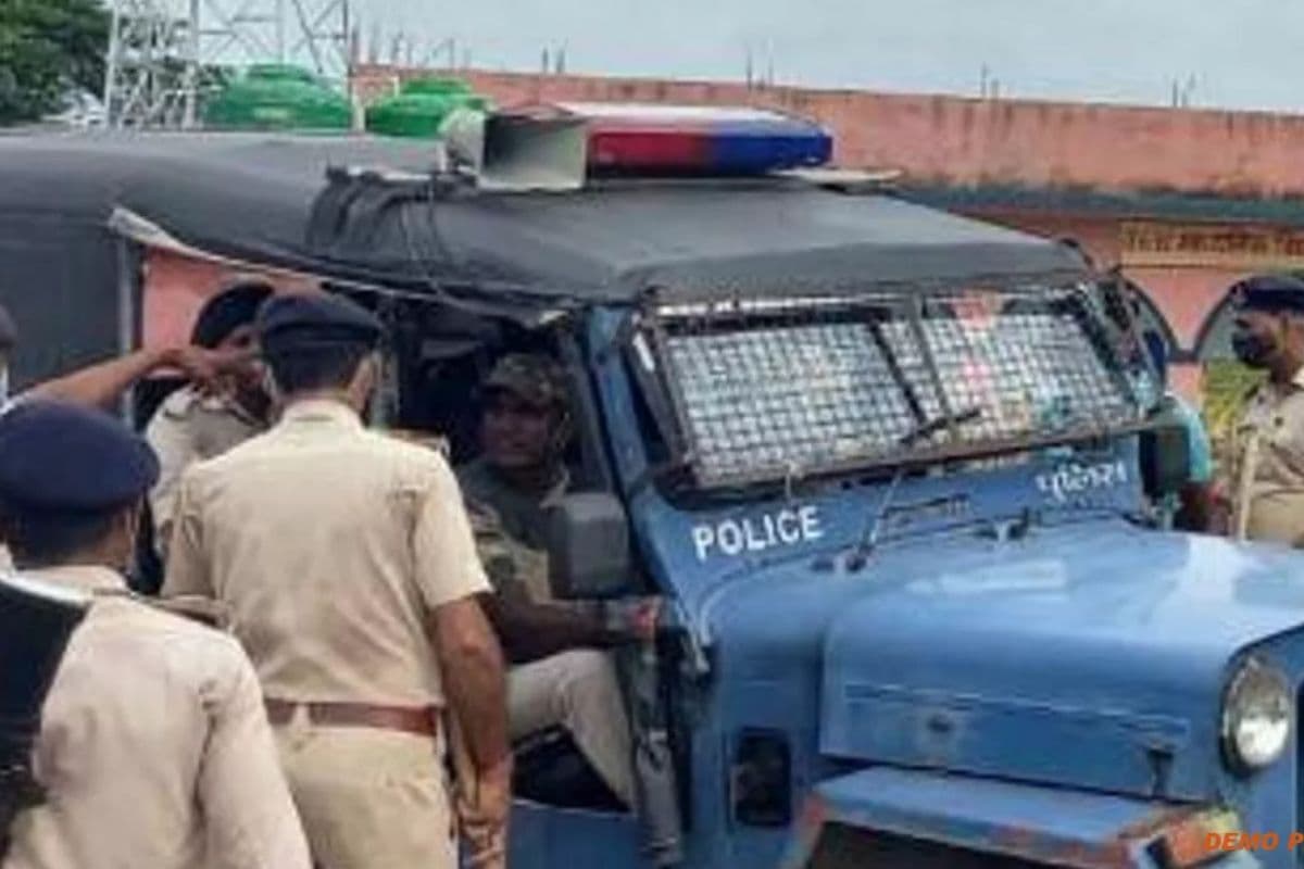 Kaimur News: शराब तस्करों ने पुलिस टीम पर बोला हमला, ASI समेत तीन घायल, आरोपी फरार