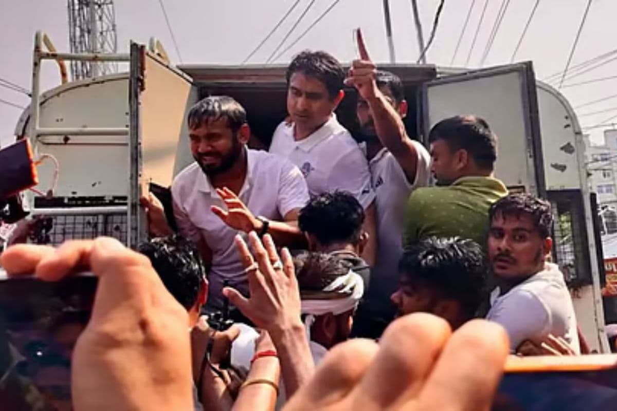 पटना में CM हाउस घेराव से पहले ही कांग्रेस का प्रदर्शन ढहा, कन्हैया समेत कई हिरासत में, देखिए वीडियो