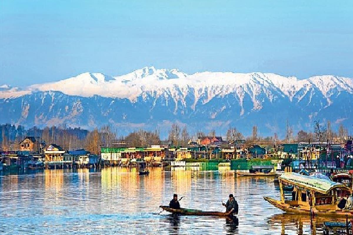 Pahalgam Terror Attack: कश्मीर का टिकट कैंसिल करा रहे पर्यटक, पटना के टूर ऑपरेटरों को अब तक 15 करोड़ का नुकसान