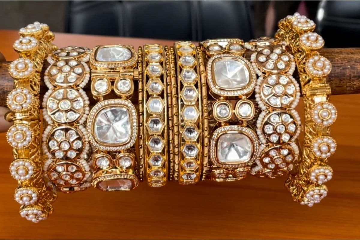 Kundan Polki Bangles Design: पहनें कुंदन पोल्की की चूड़ियां और छाये हर किसी के दिल पर