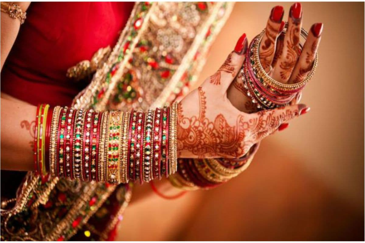 Latest Red Green Glass Bangles Design: साजन जी हार जाएंगे दिल,जब अब पहनेंगी लाल-हरी चूड़ियां