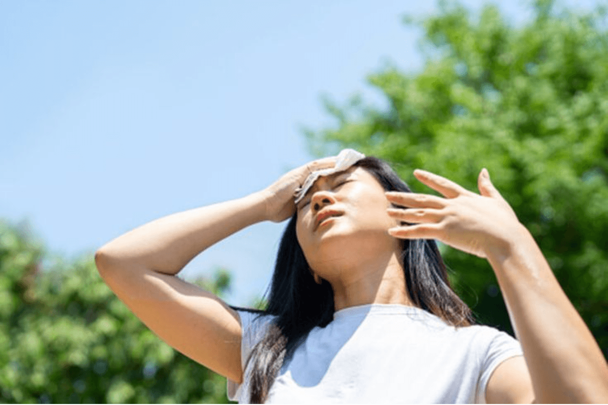 Mistakes to Avoid During Loo: लू लगने पर न करें ये 5 गलतियां जैसे पैरासिटामोल या बुखार की दवा देना