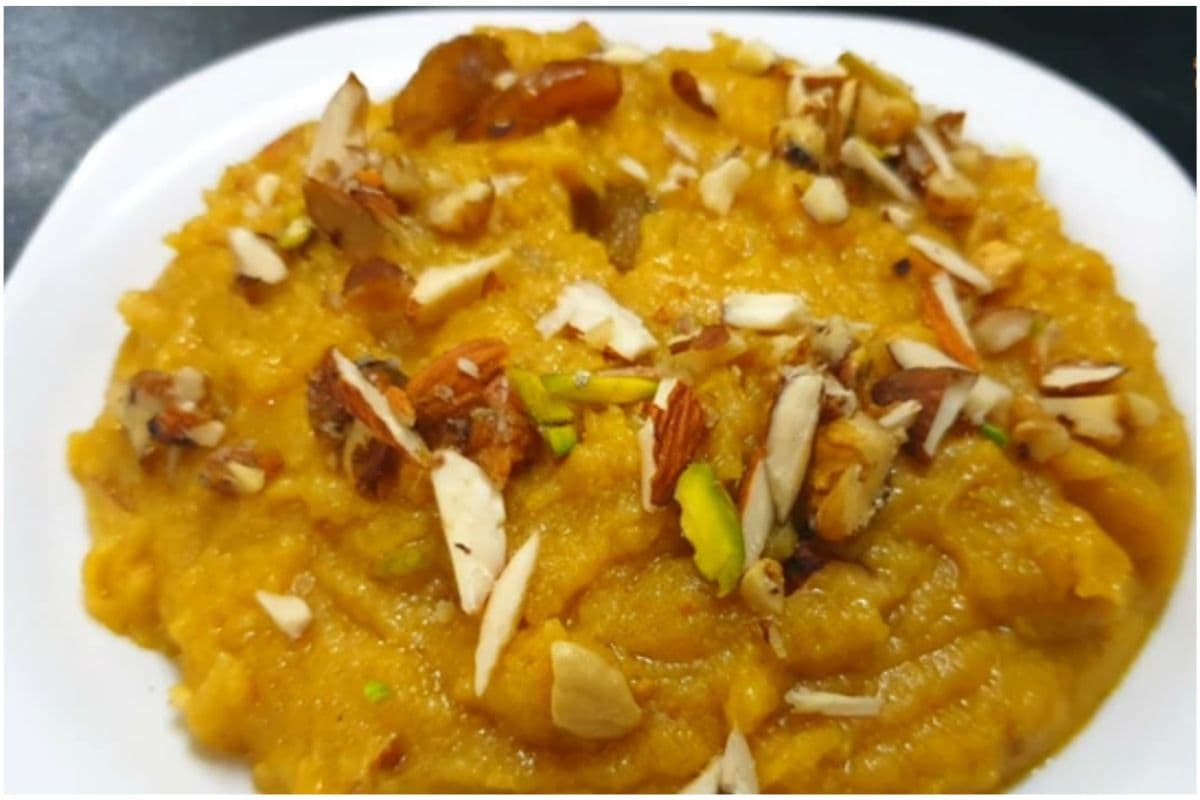 Makke Ka Halwa Recipe: अक्षय तृतीया पर बनाएं मक्के का हलवा का भोग,मां लक्ष्मी होंगी प्रसन्न
