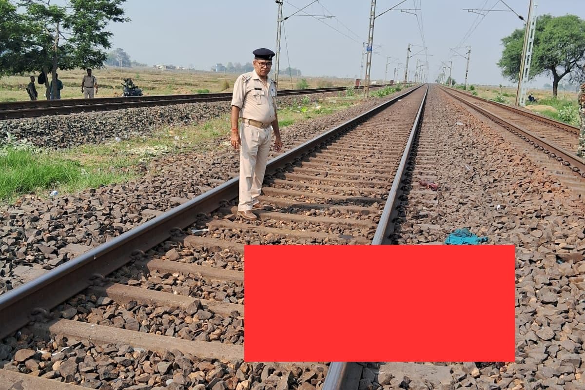 खरसावां के कुदासिंगी गांव में ट्रेन से कटकर अज्ञात व्यक्ति की मौत, जांच में जुटी पुलिस