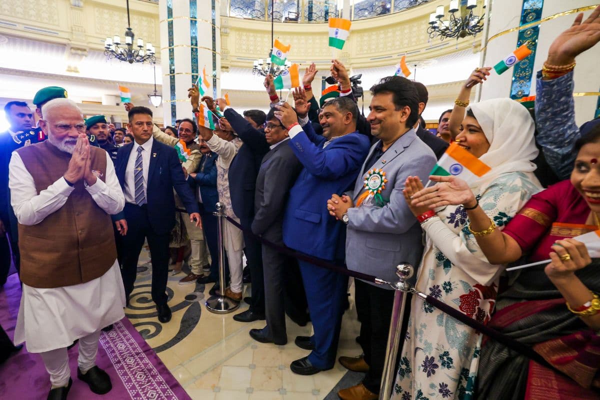 जेद्दा पहुंचते ही पीएम मोदी के सम्मान में गाया गया 'ऐ वतन…' गाना, 21 तोपों की दी गई सलामी