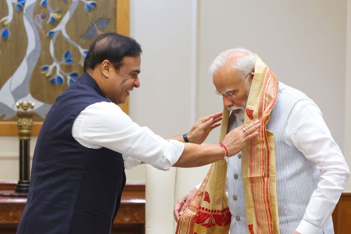 PM Modi Gifts: पीएम मोदी सितंबर में असम को देंगे बड़ी सौगात, सीएम हिमंत बिस्वा सरमा ने दिया निमंत्रण