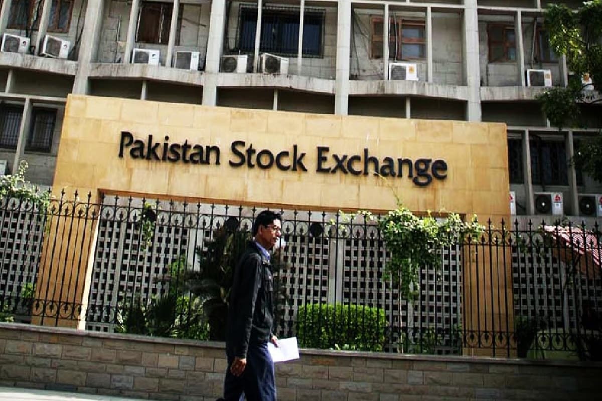 भारत के एक्शन से थर्राया पाकिस्तान, 7 दिन में 70,000 करोड़ का झटका