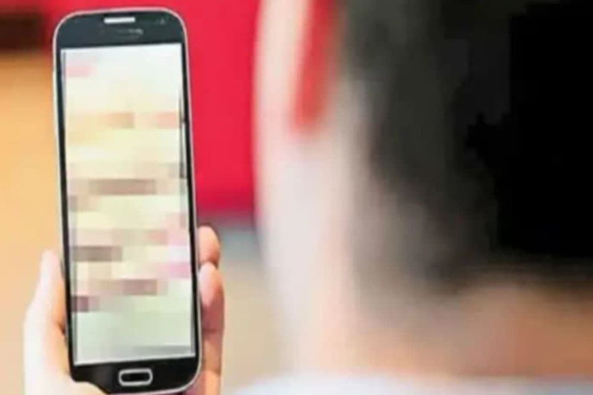 Vaishali News: गर्लफ्रेंड की मदद से नाबालिग लड़कियों को फंसता था साहिल सिद्दीकी, वैशाली में पोर्नोग्राफी सिंडीकेट का हुआ भंडाफोड़