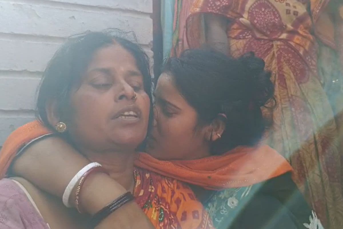 Video : बहन को प्रेमी के साथ देख खौल उठा भाई का खून, दोनों को उतारा मौत के घाट