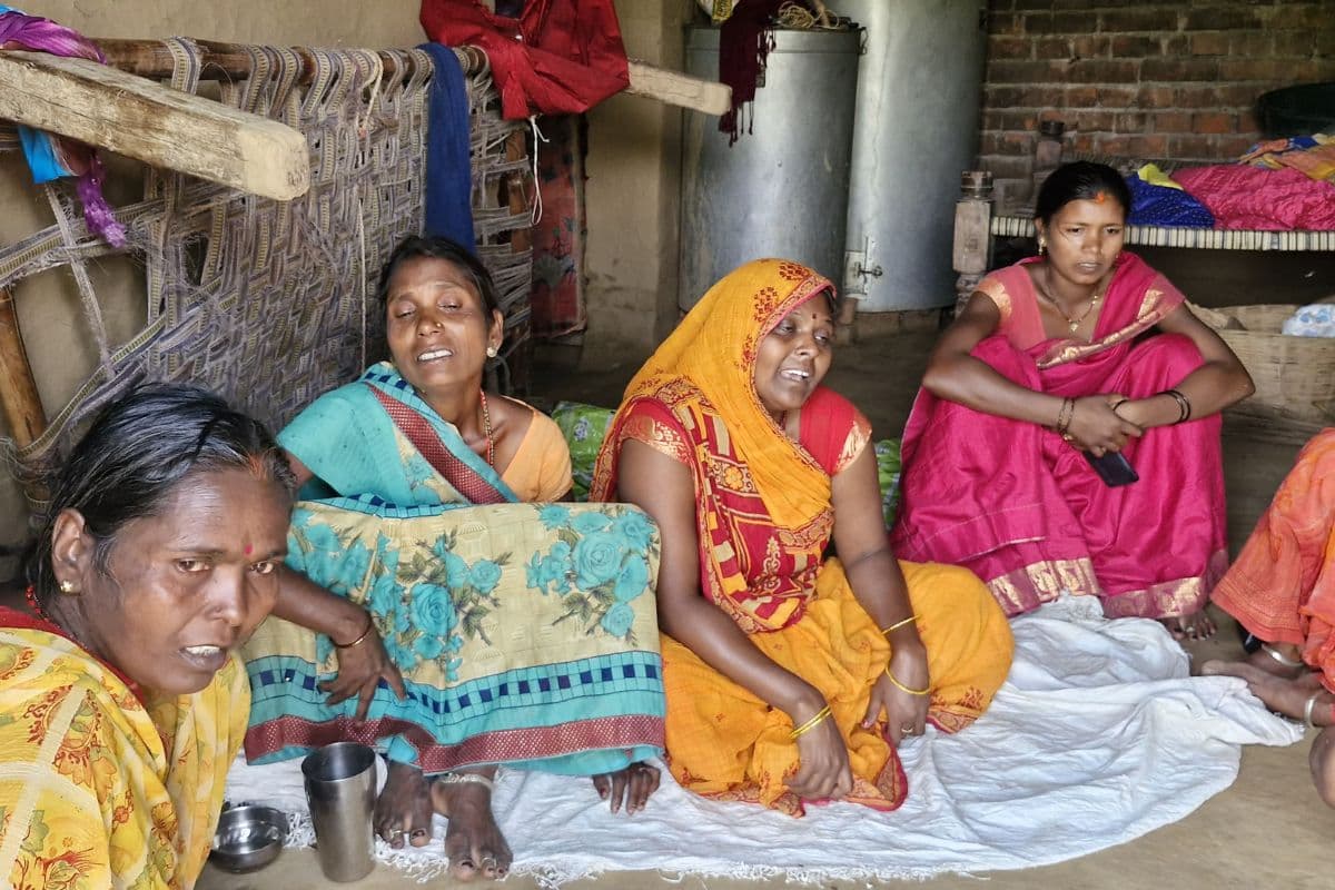 रोते बिलखते परिजन