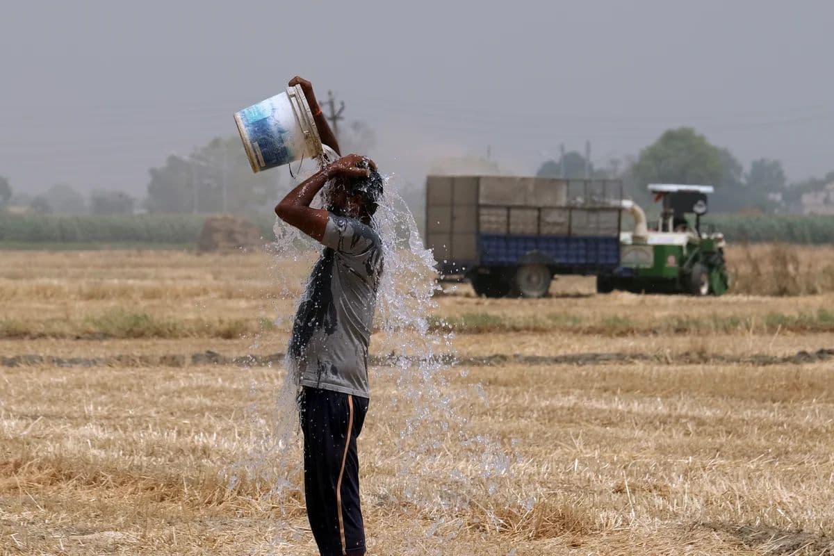 Bihar Weather : गर्मी और लू को लेकर मौसम विभाग ने जारी किया अलर्ट, 39 डिग्री तक पहुंचेगा तापमान