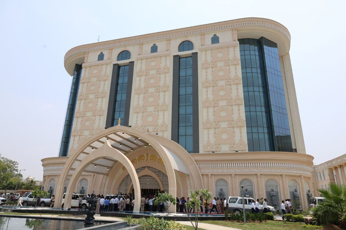 CM नीतीश कुमार ने गया को दिया 136 करोड़ के गेस्ट हाउस का तोहफा, बेहद मामूली किमत में मिलेंगे कमरे