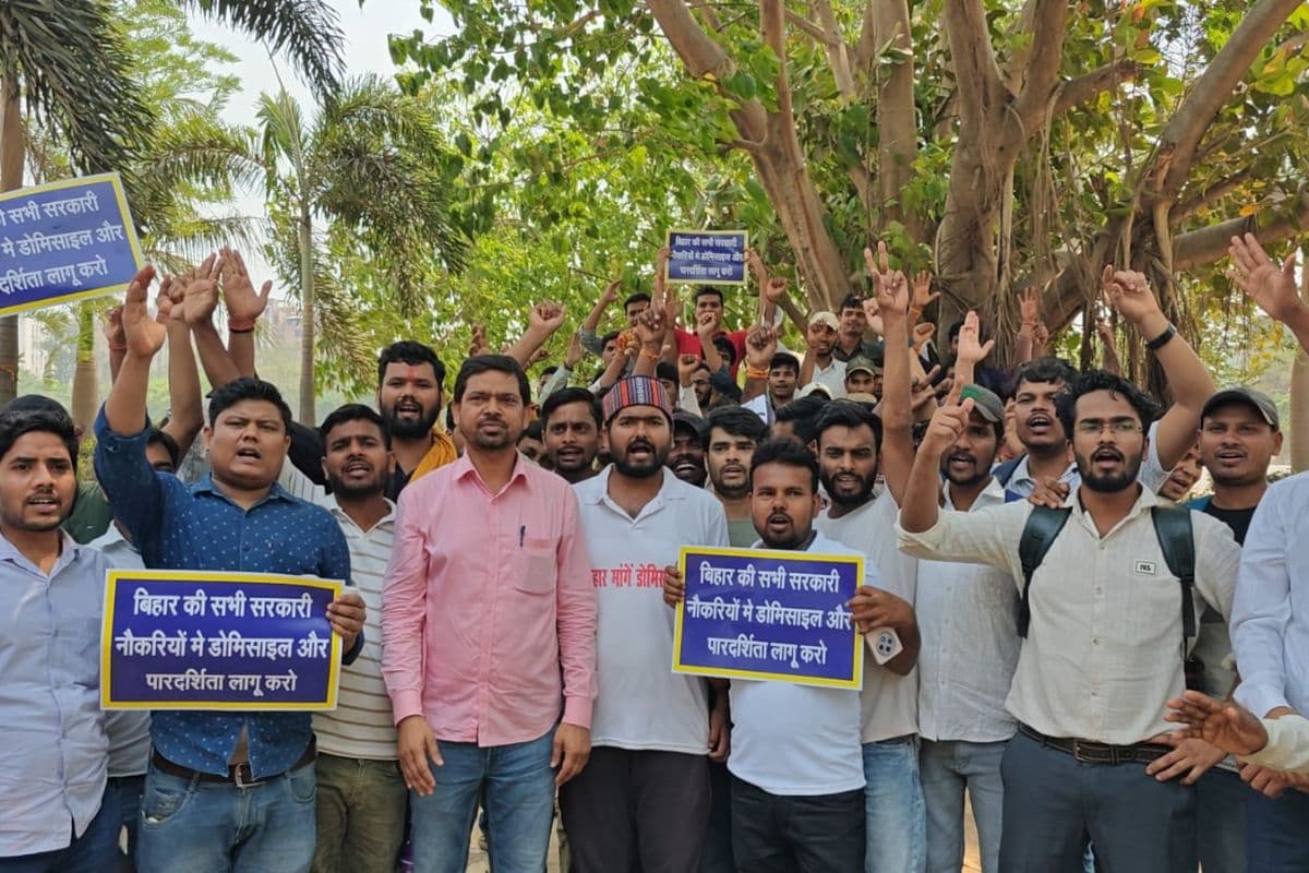 Patna : गांधी मैदान से एक बार फिर छात्रों ने भरी हूंकार, अबकी कर रहे इस चीज की डिमांड