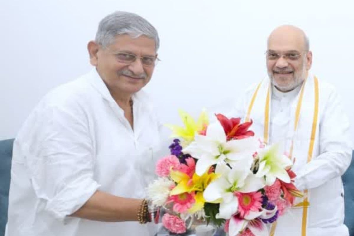 संसद में वक्फ बिल पेश होने से पहले अमित शाह से मिले संजय झा और ललन सिंह, JDU ने साफ किया अपना रूख