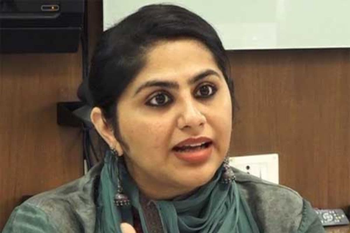 पूर्व IPS अधिकारी काम्या मिश्रा