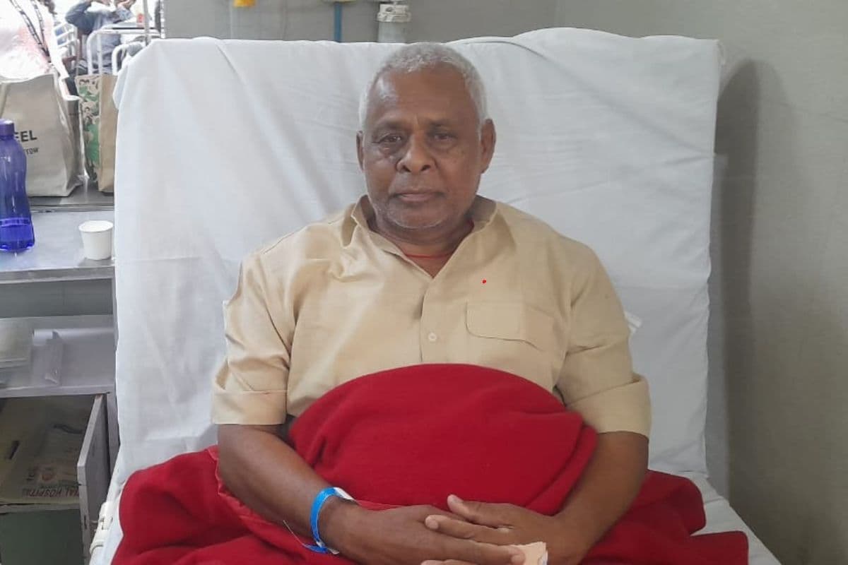 अस्पताल में इलाजरत शैलेंद्र महतो, प्रभात खबर