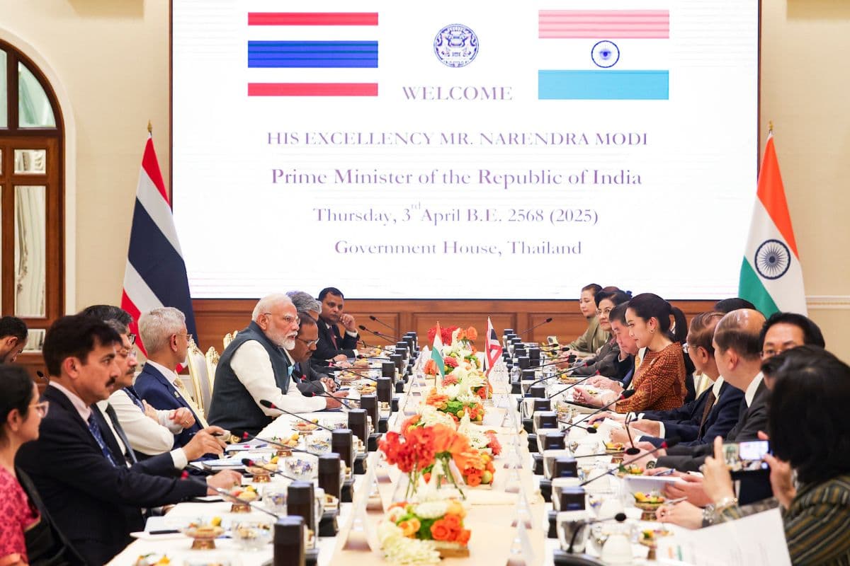 थाईलैंड में PM मोदी का संदेश: 'विस्तारवाद नहीं, विकासवाद', भूकंप पीड़ितों के प्रति व्यक्त की संवेदना