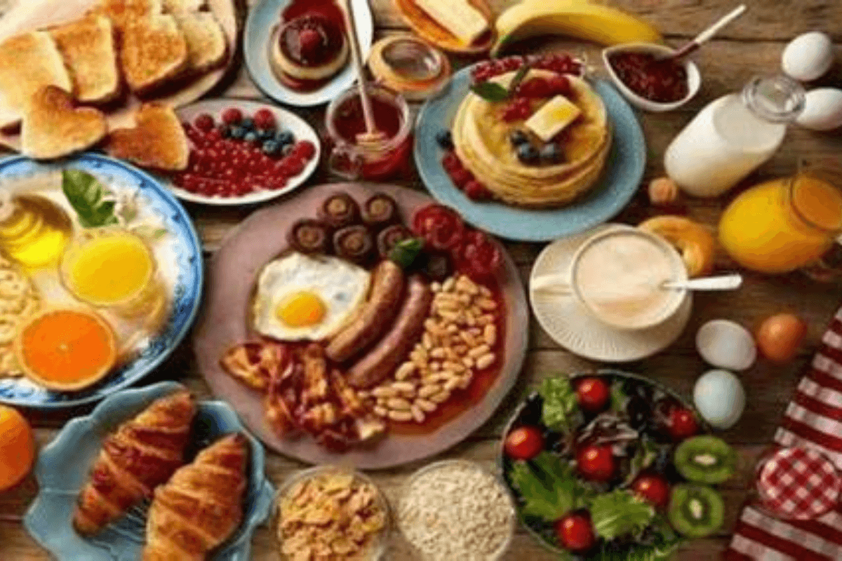 Health Tips: सुबह खाली पेट क्या खाना चाहिए, सेहतमंद दिन की शुरुआत करें इस चीज से