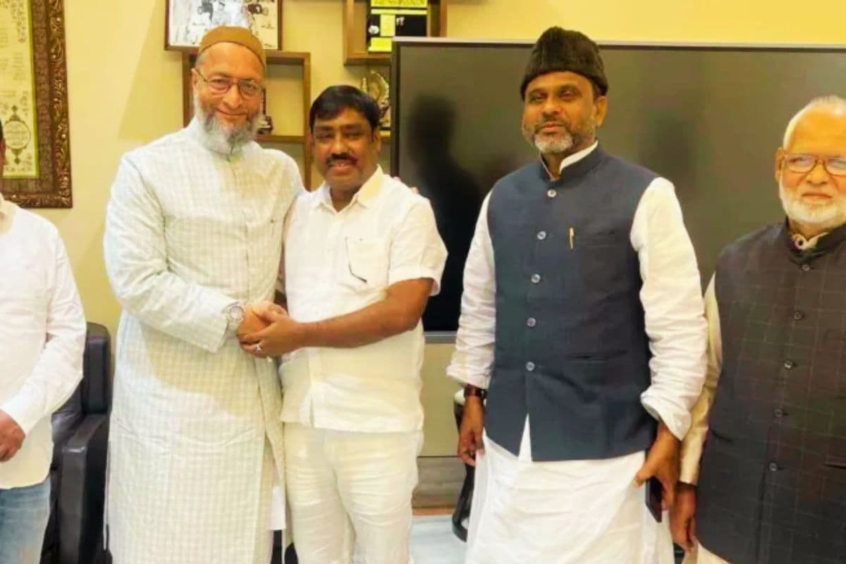 बिहार विधानसभा चुनाव से पहले कांग्रेस को करारा झटका, पूर्व बाहुबली MLA ने थामा AIMIM का दामन