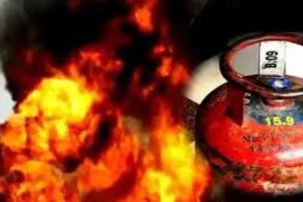 Bihar News: चाय बनाते वक्त धमाका! एक ही परिवार के पांच झुलसे, तीन की मौत