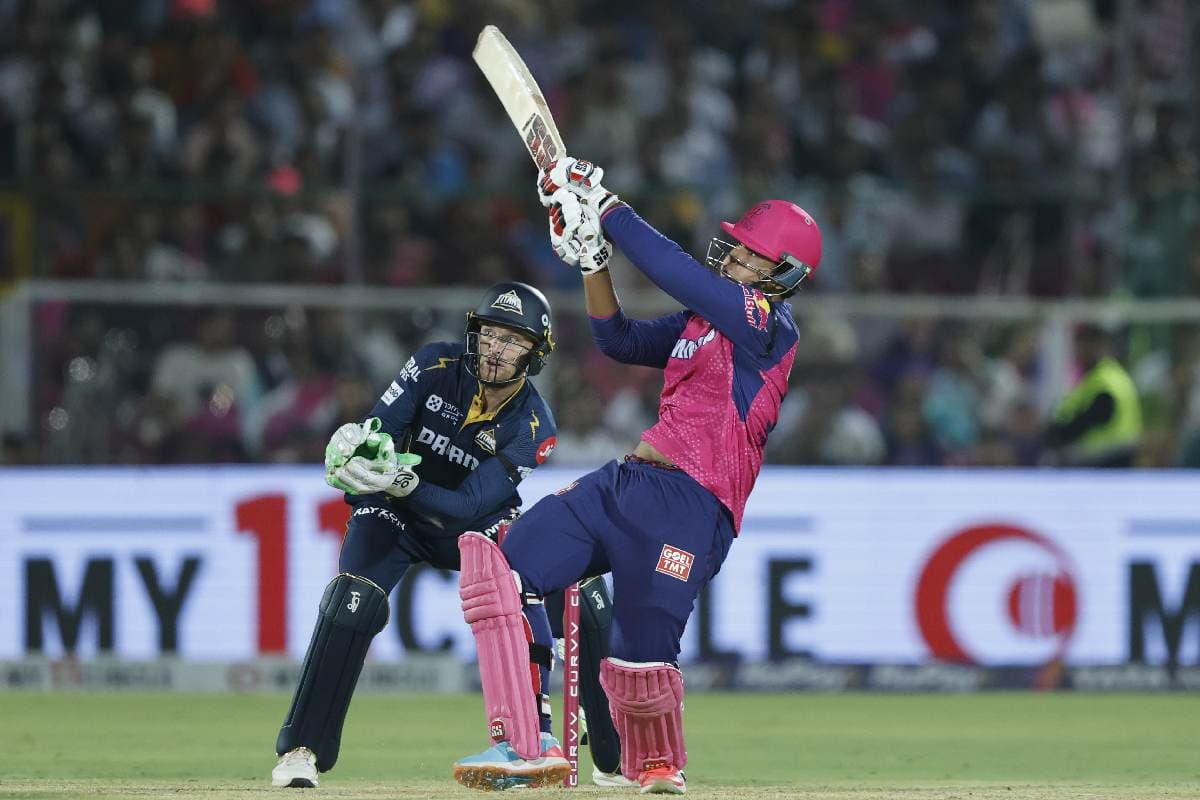 14 साल के वैभव सूर्यवंशी ने शतक जड़ रच दिया इतिहास, IPL में 35 गेंद पर 100 बनाने वाले पहले भारतीय