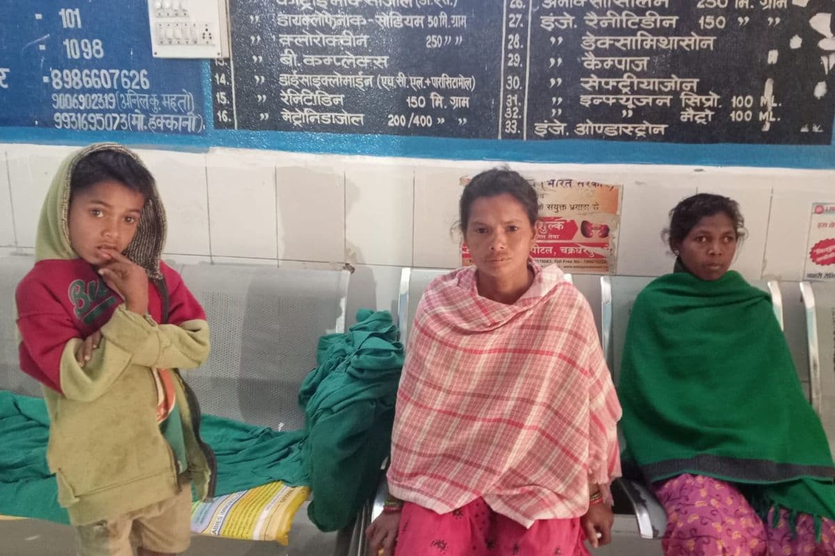 West Singhbhum News : गहरे केनाल में ट्रैक्टर गिरने से दो युवकों की मौत, गांव में पसरा मातम