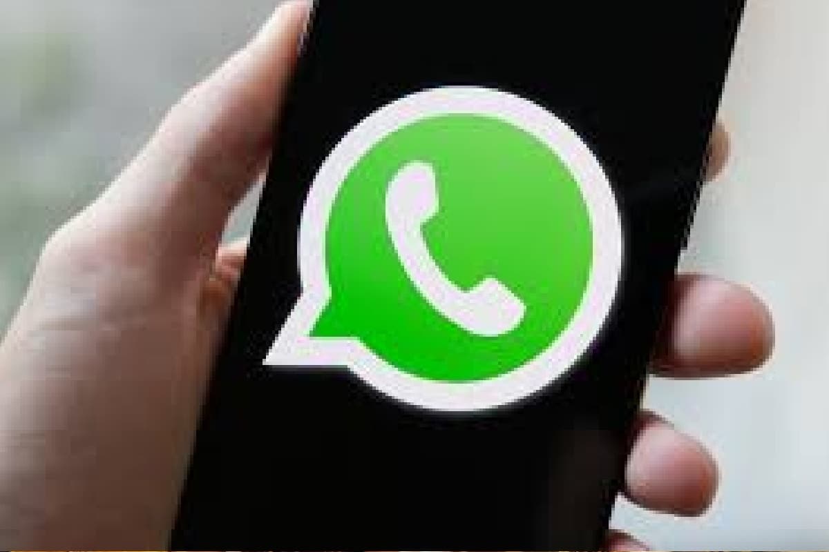 यूपीआई के बाद व्हाट्सऐप भी डाउन, पागल हो गए दुनिया भर के यूजर्स