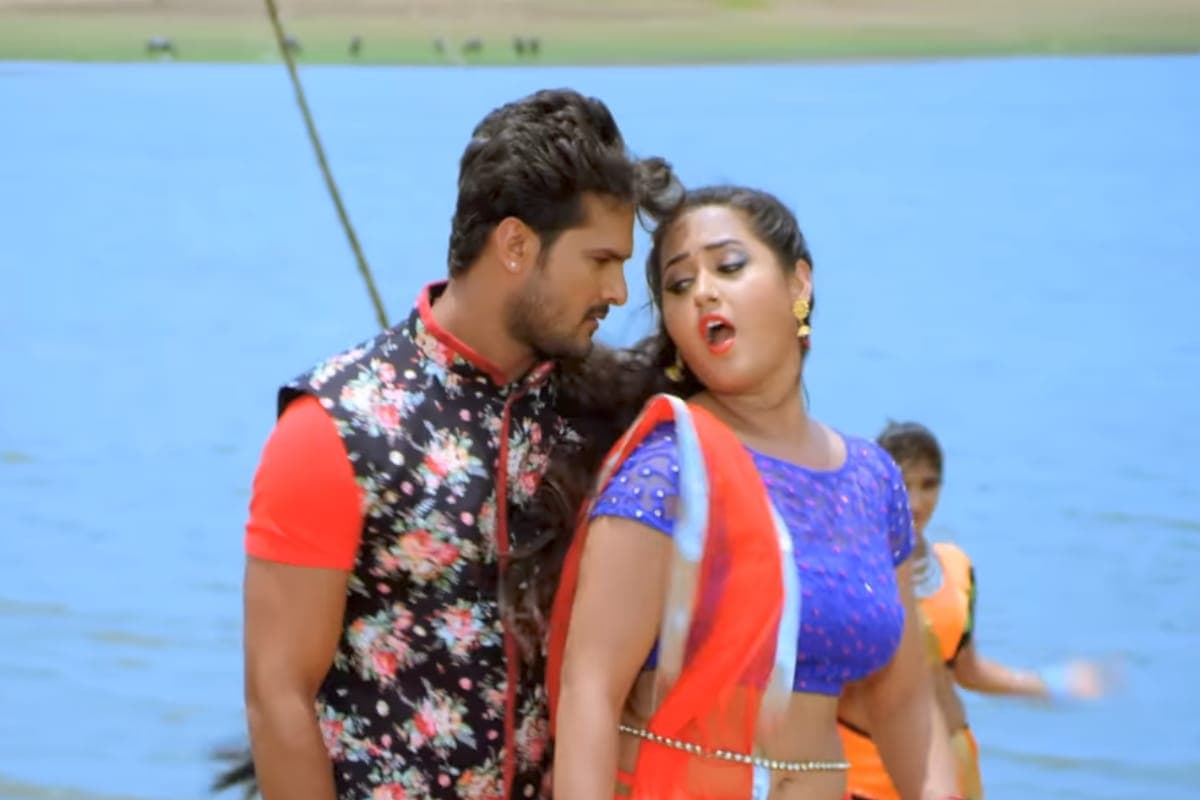 Bhojpuri: काजल राघवानी की अदाओं पर फिसले खेसारी लाल यादव, नदी किनारे किया जबरदस्त रोमांस