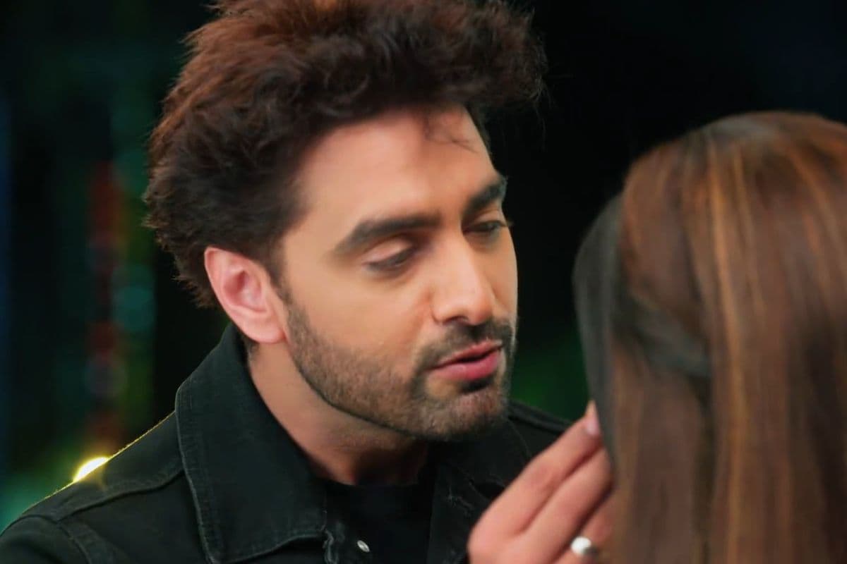 Yeh Rishta Kya Kehlata Hai: रोहित के जाते ही रूही को KISS करेगा अरमान, फील करेगी वह स्पेशल कनेक्शन