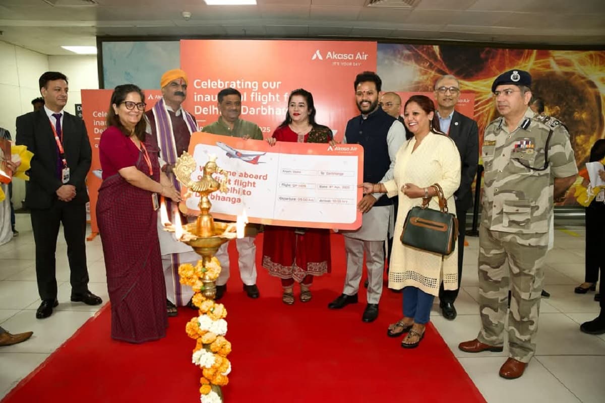 Photo Akasa Air : दरभंगा एयरपोर्ट पर आकासा एयर को वाटर सैल्यूट, दिल्ली से पहुंचा पहला विमान