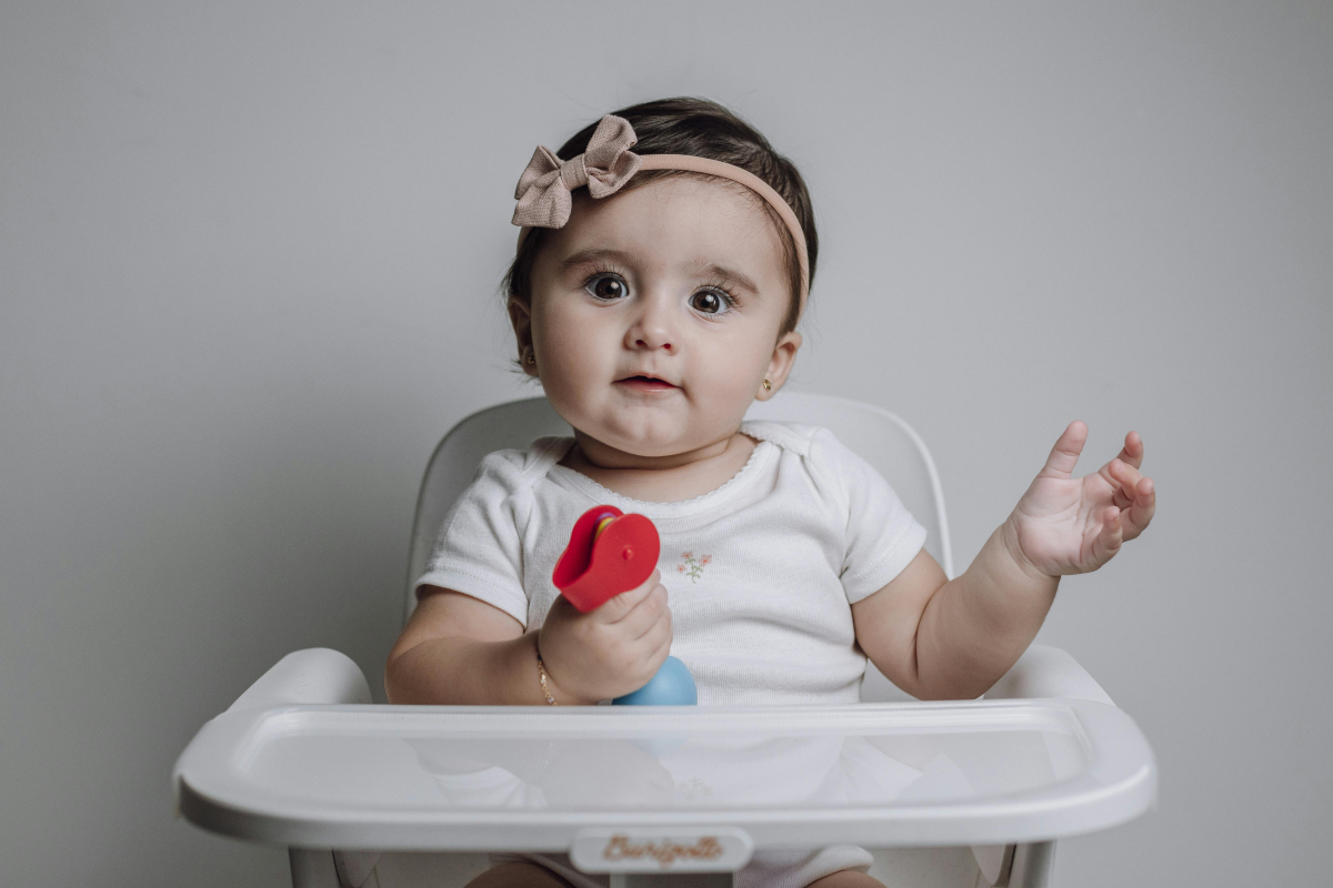 Baby Names: आपकी बेटी के ये खूबसूरत नाम सभी के दिलों पर करेंगे राज, देखें लिस्ट और जानें अर्थ
