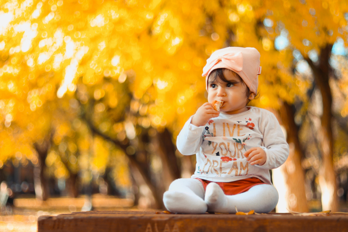 Baby Names: बेटी के लिए तलाश रहे एक स्पेशल नाम? यहां मिलेंगे मॉडर्न और ट्रेडिशनल ऑप्शन