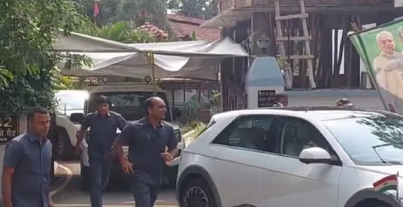 CM Nitish Kumar: एक्शन में सीएम नीतीश कुमार, अचानक पहुंचे इन मंत्रियों के घर, सियासी हलचल तेज