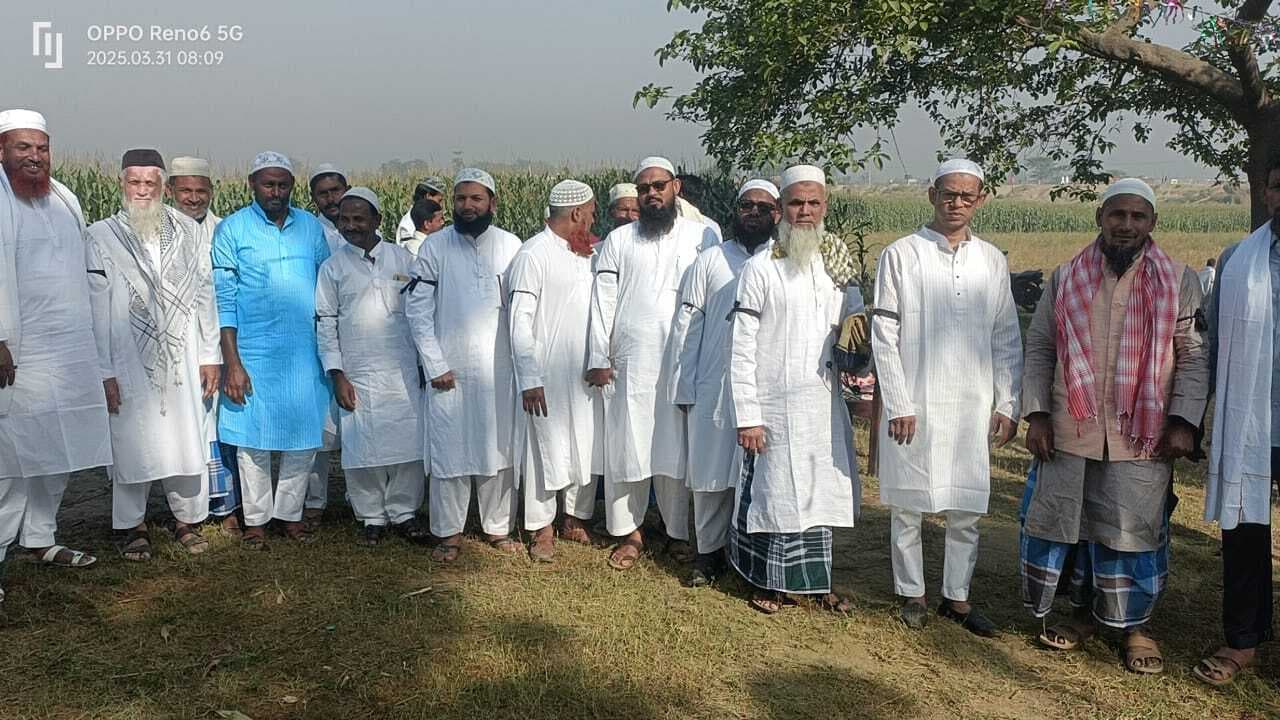 Ramzan news from Samastipur:मुल्क की तरक्की व अमन की मांगी दुआएं, कालीपट्टी बांध जताया विरोध