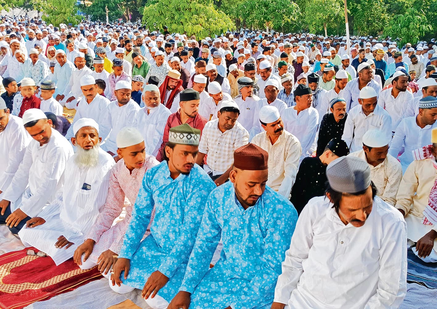 हर्षोल्लास के साथ मना ईद-उल-फितर का त्योहार