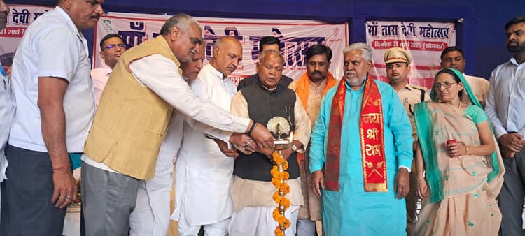Gaya News : महोत्सव सनातन धर्म में संस्कृति की मूल पहचान : जीतनराम मांझी