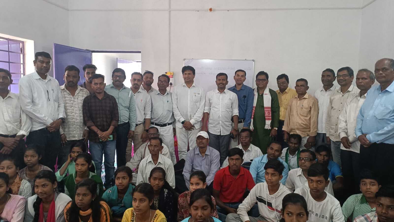 Saraikela News : मातृभाषा संस्कृति को करती है मजबूत