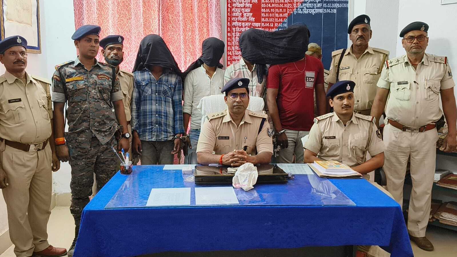 चारों हथियार तस्कर को भेजा गया जेल