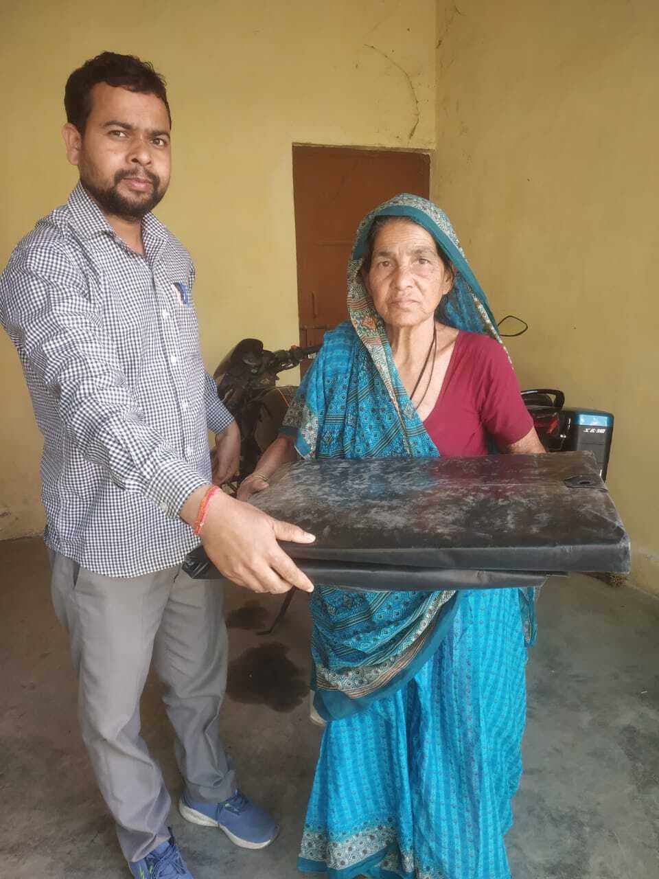 आमने सामने टक्कर में बैंक चालक बुरी तरह जख्मी, अस्पताल में इलाजरत