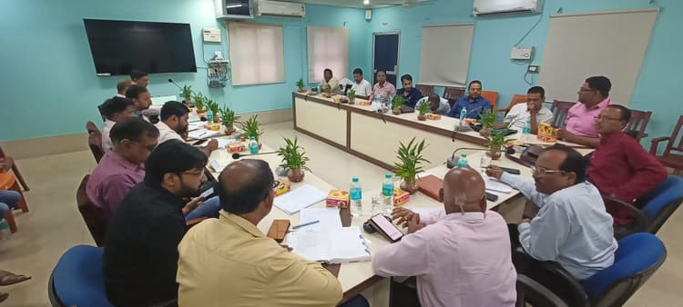 एसपी माइंस के प्रभावित गांवों में नहीं होने दी जायेगी पेयजल की किल्लत : जीएम