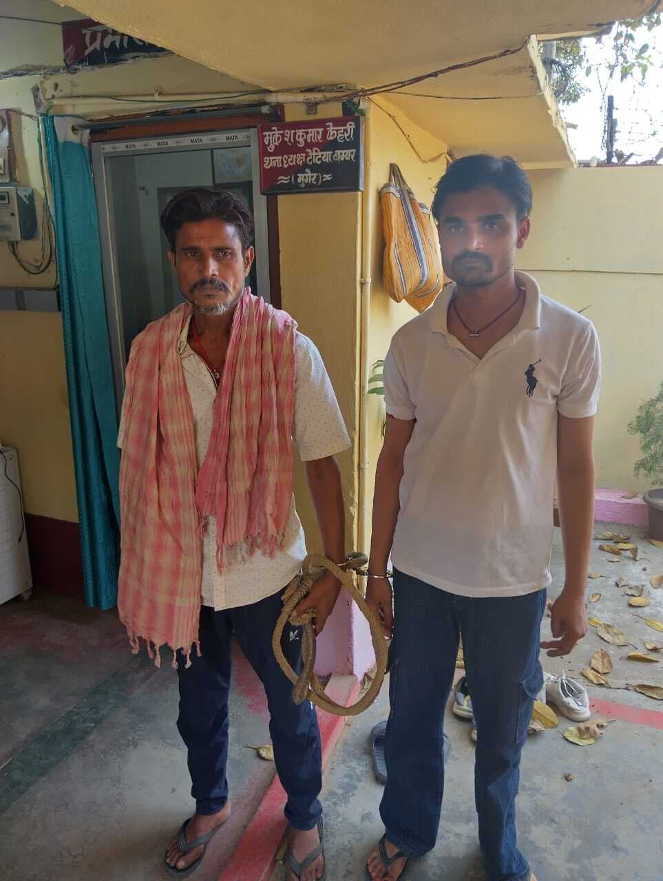 उत्पाद पुलिस पर हमला कर ग्रामीणों ने दो शराब तस्करों को छुड़ाया, टेटियाबंबर पुलिस ने दोनों को पकड़ा