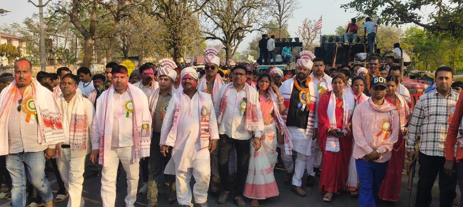 हेरहंज में सरहुल शोभायात्रा की धूम