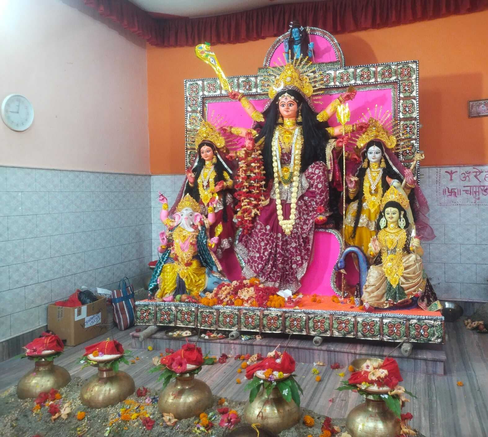 चैती नवरात्र पर मंदिरों में उमड़ी श्रद्धालुओं की भीड़