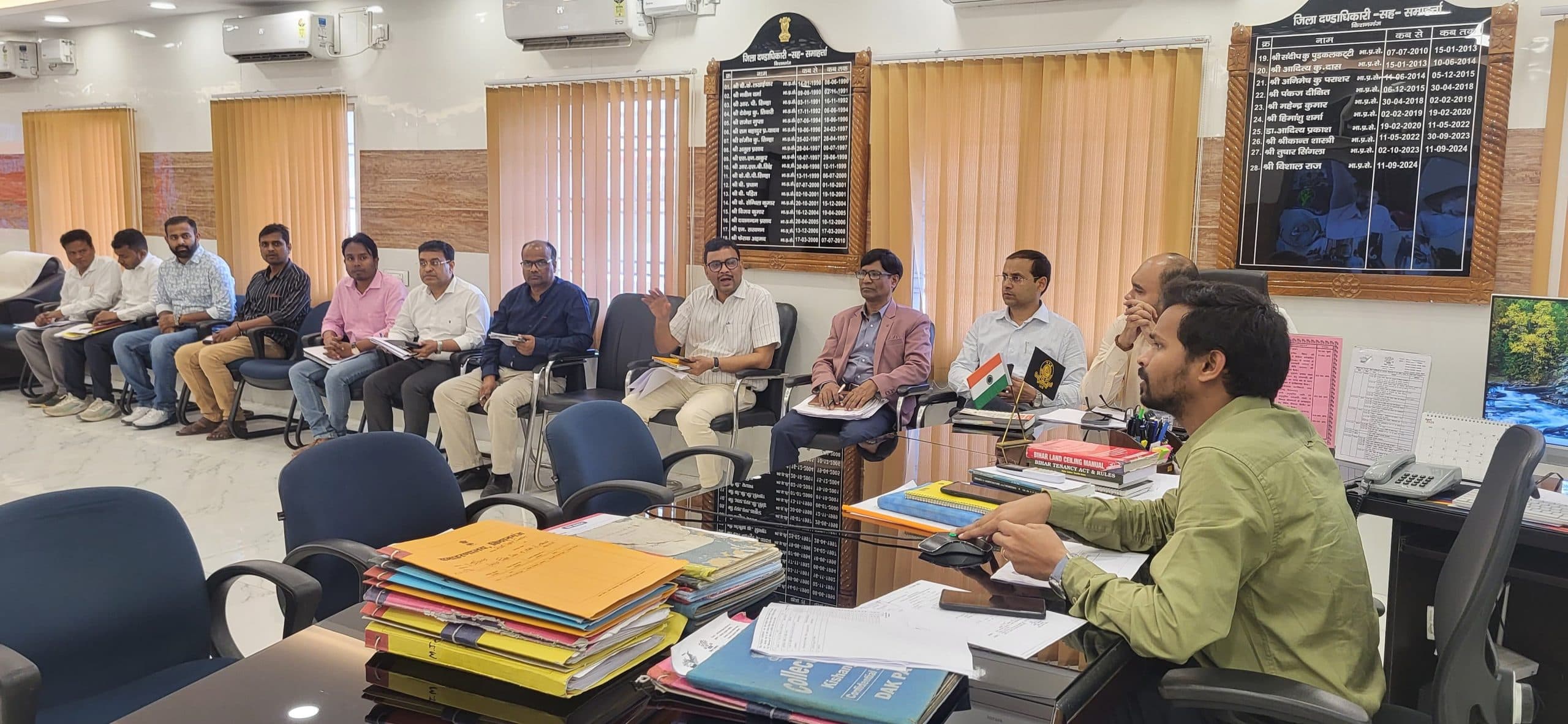 22 कर्णांकित सेवाओं एससी-एसटी परिवार तक पहुंचाएं