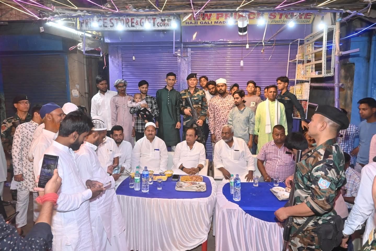 ईद मिलन समारोह में शामिल हुए मंत्री