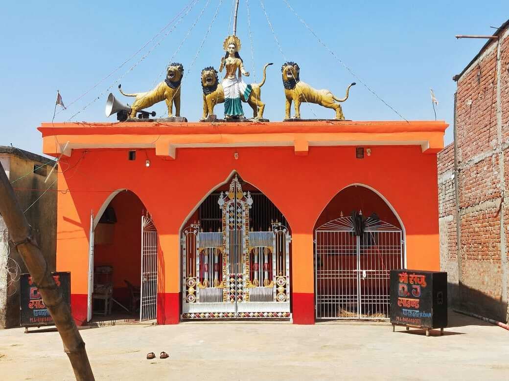 महिलाओं की सुनी गोद भरती हैं नावांबांध की मां दुर्गा