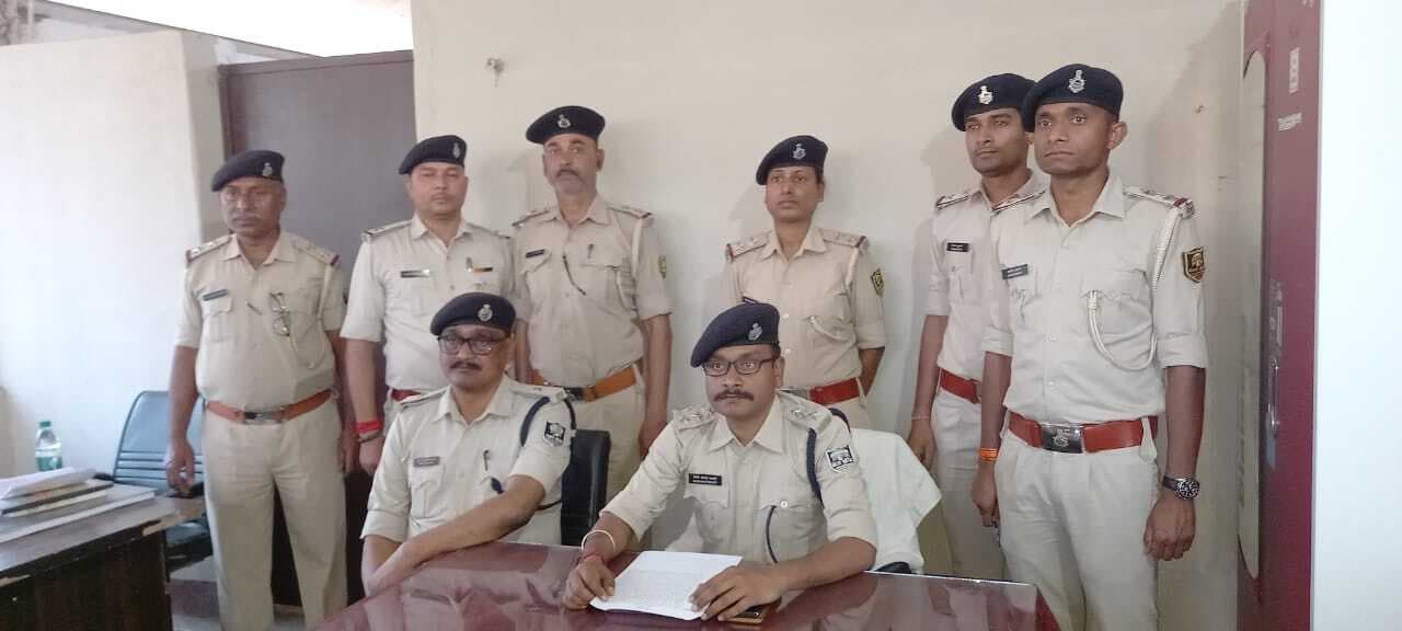Madhubani : कर्ज के बोझ तले दबे किराना व्यवसायी दिलीप निकले थे आत्महत्या करने , अंतिम समय में मन बदला